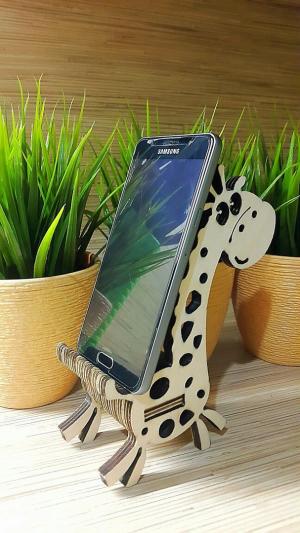 Girafa em MDF - Porta Celular MDF Crú 3mm 14 x 18 cm Sem Impressão Sem Revestimento O material segue desmontado Corte a Laser